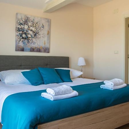 מדולין Hotel Minerva מראה חיצוני תמונה