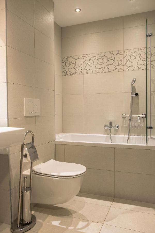 מדולין Hotel Minerva מראה חיצוני תמונה