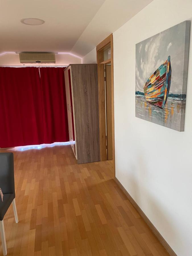 מדולין Hotel Minerva מראה חיצוני תמונה