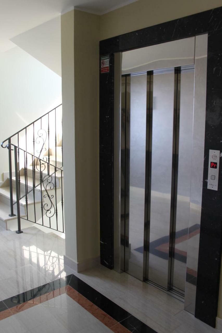 מדולין Hotel Minerva מראה חיצוני תמונה